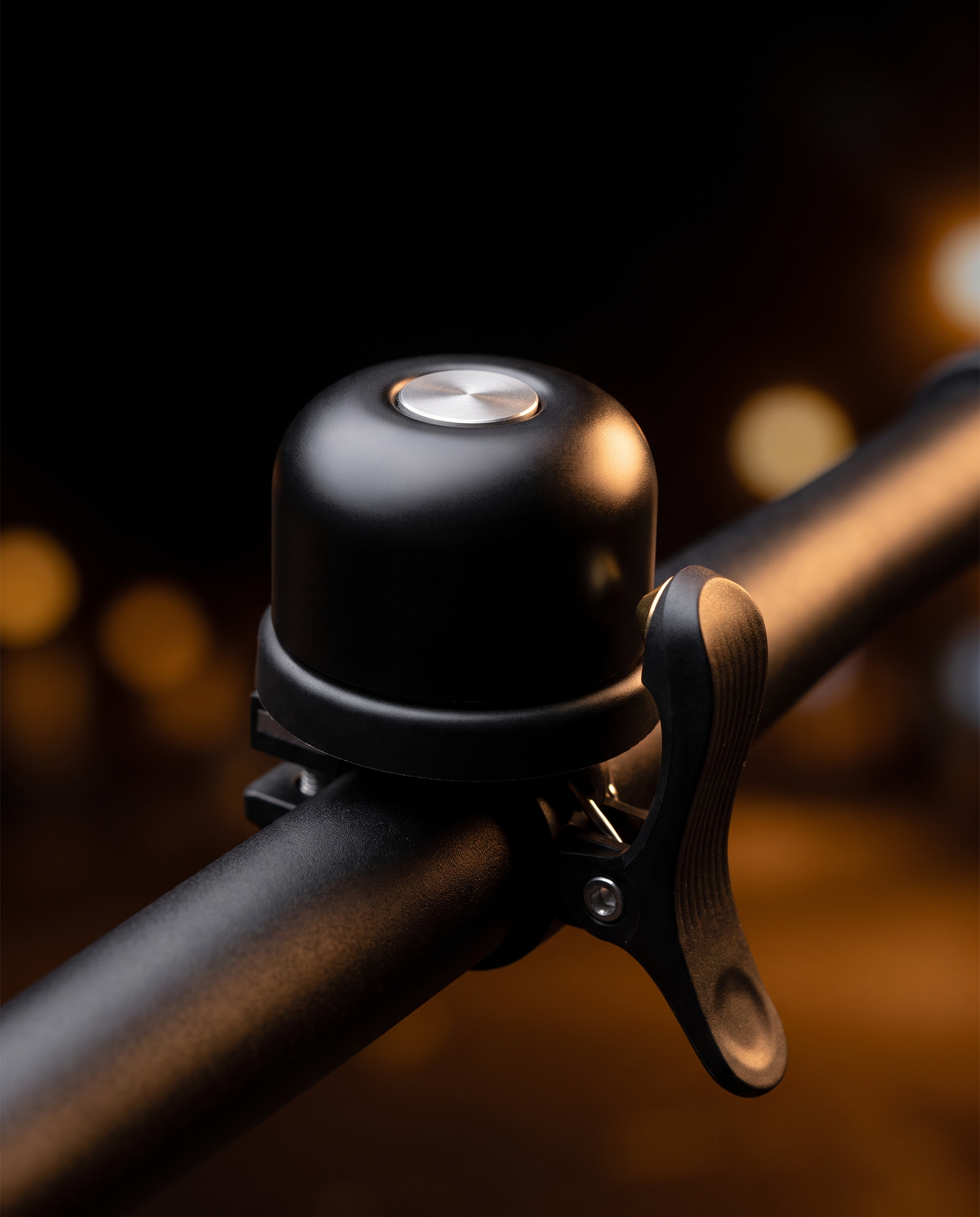Glowride G30 — Tracker Bell (for AirTag)